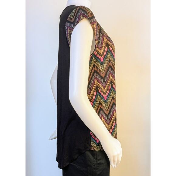 NEW Daniel Rainn Top Medium Black Multicolor Chevron Aztec Zip Front Cap Sleeve - Picture 5 of 8